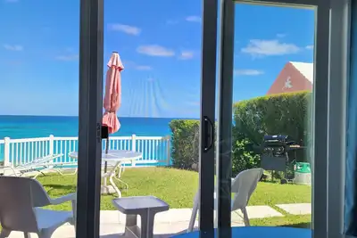 Image de Private Beach and Pool at Cliffs of Marley-studio