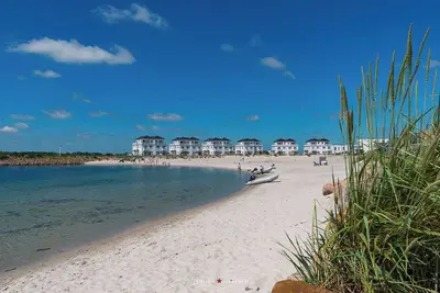 Image de \"Hafenglück\" vacation home close to the beach with sauna, private jetty and south-facing terrace