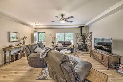 Image de Peaceful Alto Home w/ Deck ~ 12 Mi to Ski Apache!