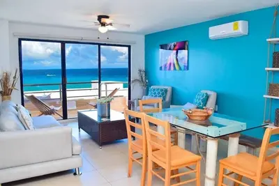 Image de Beautiful 2 levels apartment at the best beach area of Cancun hotel zone. . . .