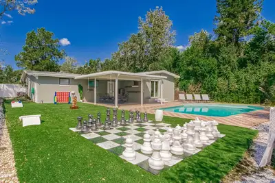 Image de Tropical Oasis - Pool & Games | Ace Location