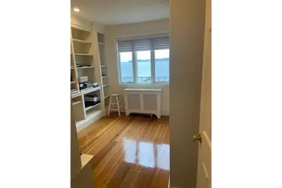 Image de 2 Bedroom Fully Furnished Waterfront Condo Long Term Rental 31 Days+