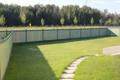 Image de Modern 3br, 2Bath Golf Course Suite/Henday/Whitemud-Discounted Monthly Rate!