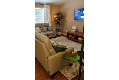 Image de Chic 3/2 Private Firepit and Bunkroom Near Dwntn