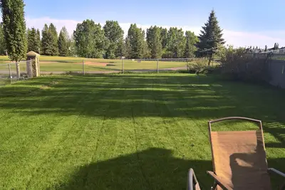 Image de Whole house In Golf Course By Henday/Whitemud, Near Acheson-Long Stay Discount! \n