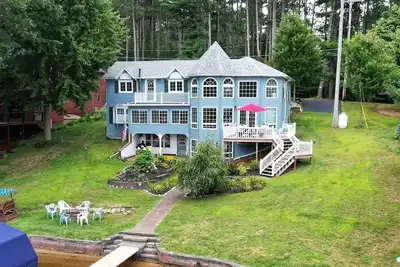 Image de Beautiful Waterfront Home in Colton Near Local Colleges