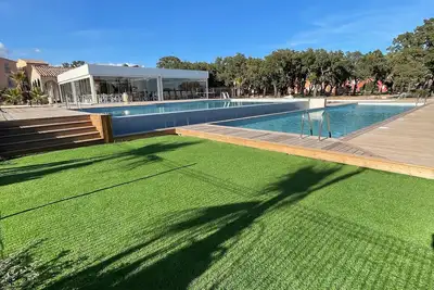 Image de T2  avec piscine a 2 km de la plage de saint -cyprien ( lecci de porto vecchio )