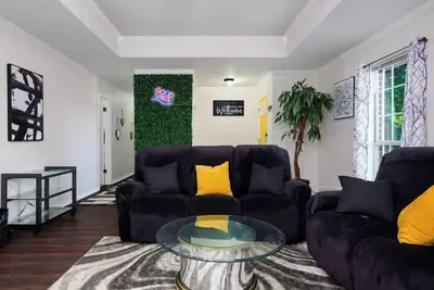 Image de Pvt. Pool I Shanti Villa on I10 I Roomy-2100Sq ft