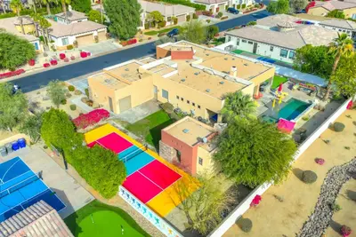 Image de 1/2 Acre Eazy Breezy/Casita/Games