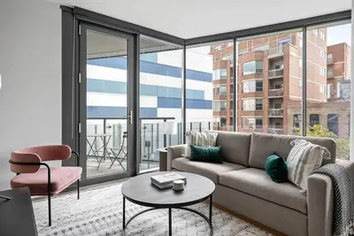 Image de Trendy West Loop 2br w/ W/D, Gym & Lounge, nr L, by Blueground