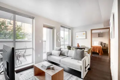 Ideal Capitol Hill 2br w/ W/D, Gym & Roof, nr I-5, by Blueground