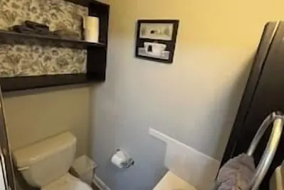 Image de Dam House- Near Douglas Dam