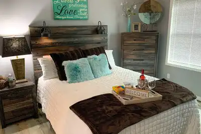 Image de Peaceful Getaway - Close to Everything