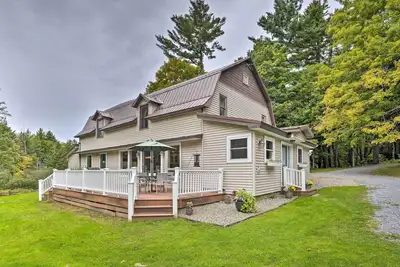 Image de Peaceful Home w/ 11 Acres, Creek & Fire Pit!