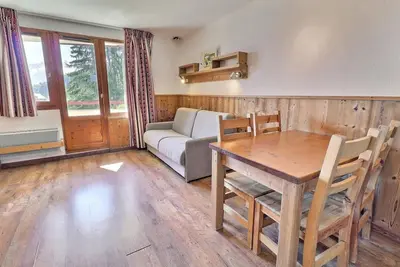 Image de À 10m des pistes de ski, 7ème étage, balcon, casier à ski, 31m², La Tania