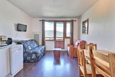 Image de À 10m des pistes de ski, 7ème étage, balcon, casier à ski, 31m², La Tania