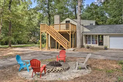 Image de 'Sky Terrace' Modern Apartment in Jonesboro!