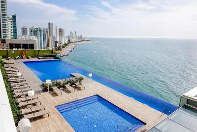 Image de Luxury Apartment Building H2 Plaza