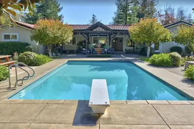 Image de Peaceful Resort Setting, Healdsburg: Pool, Hot tub, Firepit, 8 Mins to Plaza!