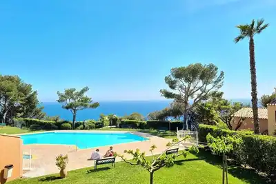 Image de Residence mit Pool, Meerblick, Tennis, Boulodrome, Strandzugang.