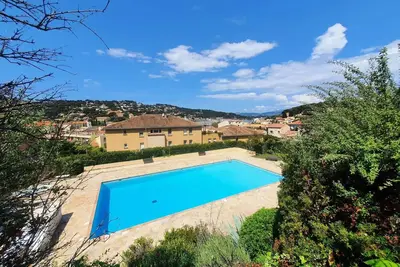 Image de Appartement 1 chambre, résidence avec piscine à Saint Mandrier village