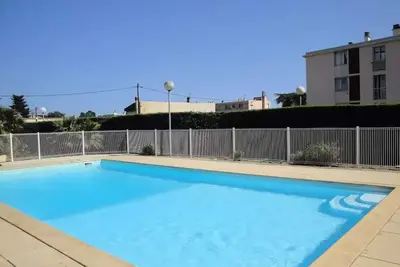 Image de Appartement climatisé avec piscine et parking