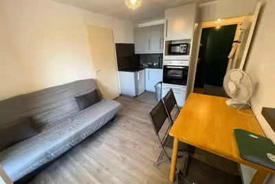 Image de Appartement climatisé avec 1 chambre à deux pas de la plage des Sablettes