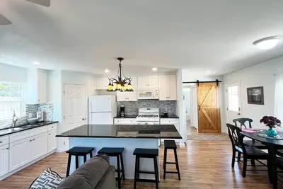 Image de Parkside Cottage: Bbq Park W/D 1 bdrm, Wineries Hiking Golf 20 min-beach