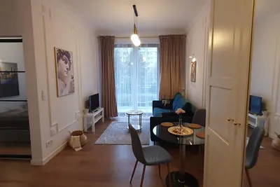 Image de Classical Warszaw Apartment inside building with garden on the roof