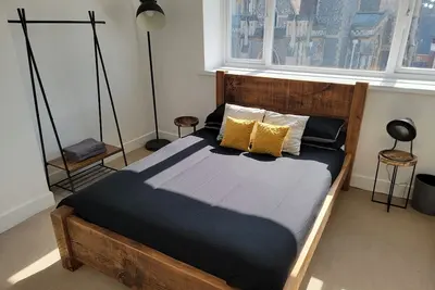 Image de New! Rustic Loft Escape Bournemouth (5mins to Beach, Uni, Bars, Shops) Park Free