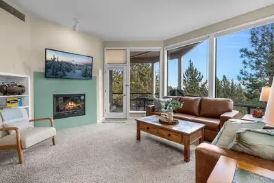 Image de New! Mt Bachelor Village ~ Views ~ Fireplace