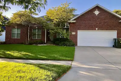 Image de Big 3, 300 sqft beautiful 4br 3. 5ba house at  beautiful neighborhood