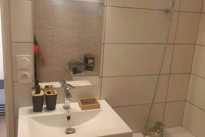 Image de Charmante maison mitoyenne sur 2 niveaux