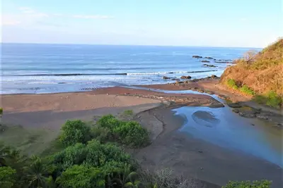 Image de Jacó beachfront condo with beautiful sunsets