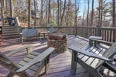 Image de Highlands View Lodge - Mountain lodge with Hot Tub & Outdoor Firepit