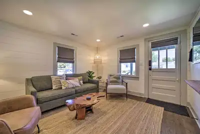 Image de Updated Brevard Home - Close to Downtown!