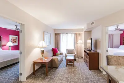 Image de 2 Bedroom | Pool. Free Breakfast. Gym.