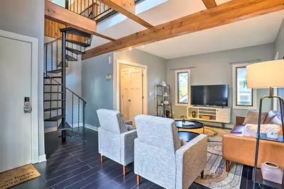 Image de Minneapolis Townhome w/ Loft < 3 Mi to Dtwn!
