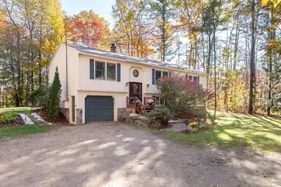 Image de Gilford Central Retreat - For all your Vacation Needs!