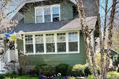 Image de Downtown Butler Street House & Cottage- Walk everywhere!