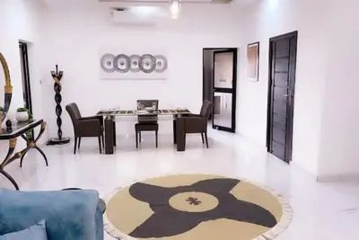 Image de *Luxus seven* - 4-room apartment - close to the city center