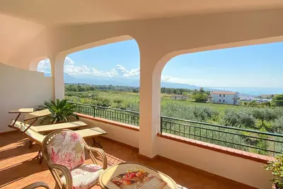 Image de Apartments on a spacious estate with dream views (M)