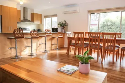 Image de Shine Bright - Spacious family friendly group living in Bright