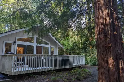 Image de Harstine House--A Hidden Gem Along the Salish Sea