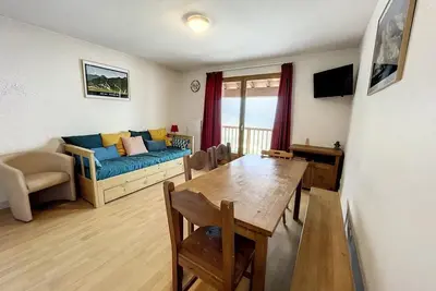 Appartement montagne pied des pistes Guzet Neige Pyrenees avec balcon