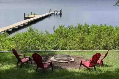 Image de Pet Friendly \"Reel Chill\" Lakehouse
