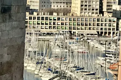 Image de Luxe calme et volupté avec vue panoramique sur le Vieux Port