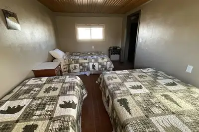 Image de Rockin' E #11 - cozy, newly remodeled cabin