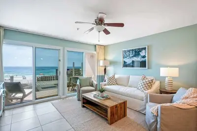 Image de Your Oceanfront Escape in Destin- Crystal Sands 106b