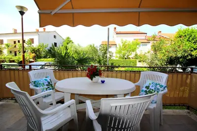 Image de 3 persone, near the beach, air conditioned, quiet location, family-friendly